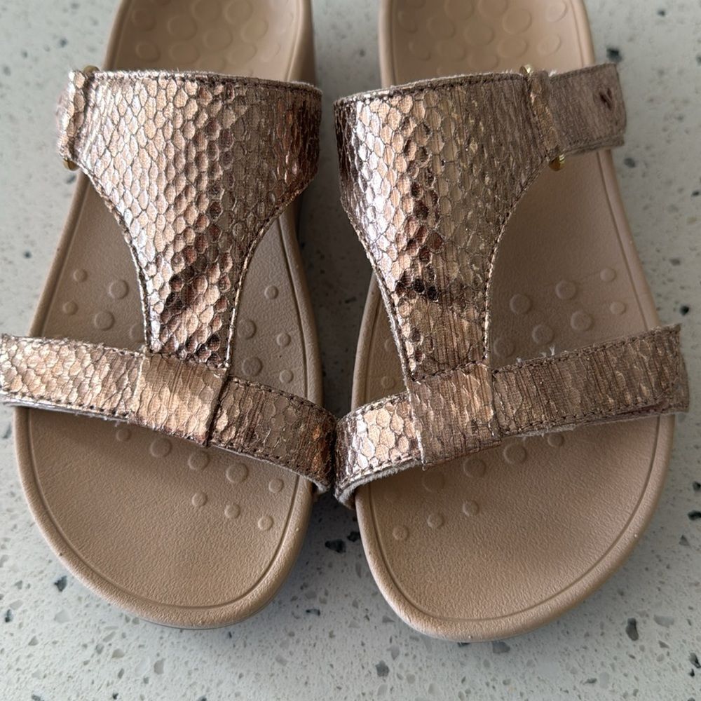 Vionic Ellie Rose Metallic Sandals Slides Snake Print Comfortable Wedges Size 5 - Picture 11 of 12